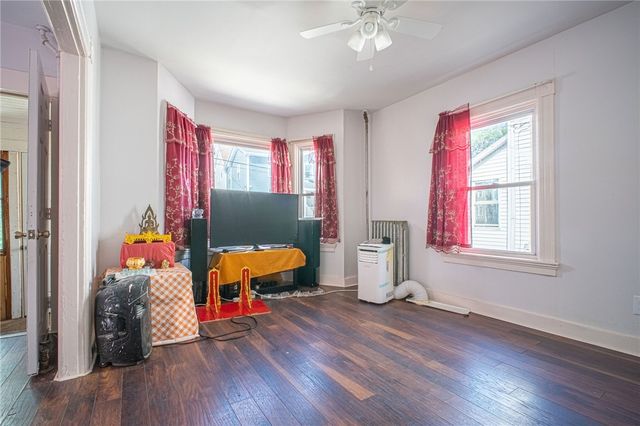 36 Hamilton Street, Providence, RI 02907