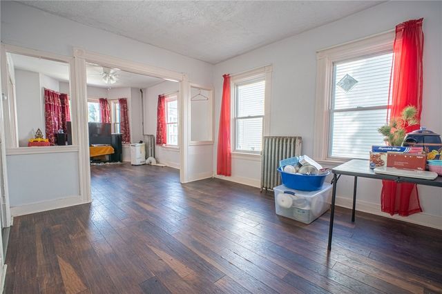 36 Hamilton Street, Providence, RI 02907