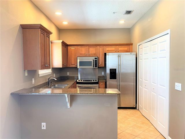 601 CASABELLA CIRCLE, Tampa, FL 33609