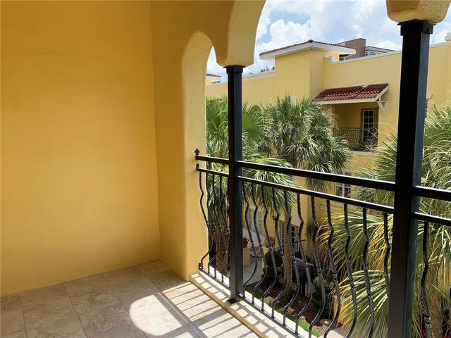 601 CASABELLA CIRCLE, Tampa, FL 33609