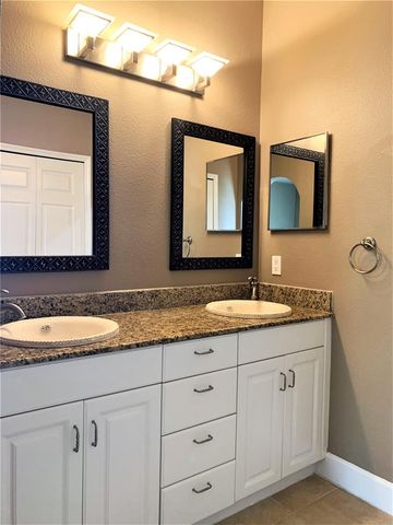 601 CASABELLA CIRCLE, Tampa, FL 33609