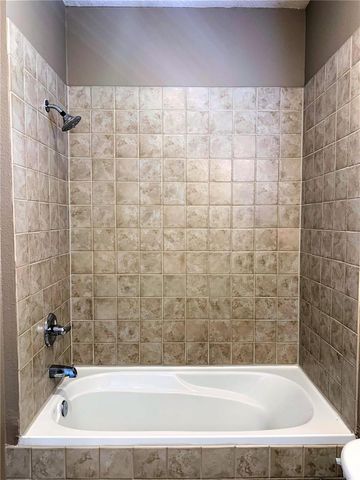 601 CASABELLA CIRCLE, Tampa, FL 33609