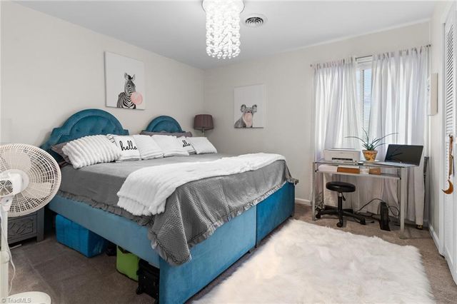 402 S Renfro Street 4, Mount Airy, NC 27030