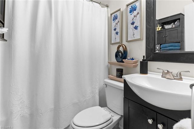 402 S Renfro Street 4, Mount Airy, NC 27030