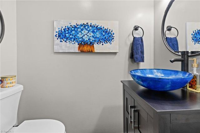 402 S Renfro Street 4, Mount Airy, NC 27030