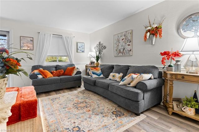 402 S Renfro Street 4, Mount Airy, NC 27030