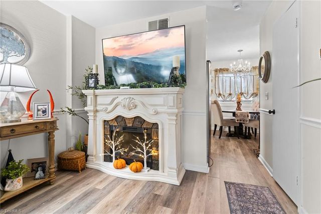 402 S Renfro Street 4, Mount Airy, NC 27030