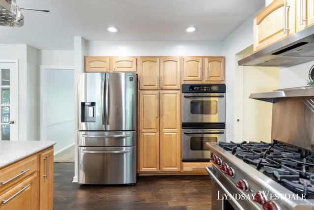 6774 Woodbrook Drive Se, Grand Rapids, MI 49546