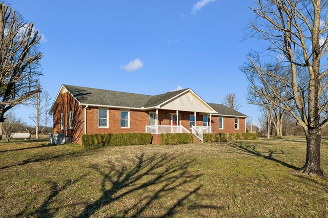 353 Branham Mill Rd, Gallatin, TN 37066