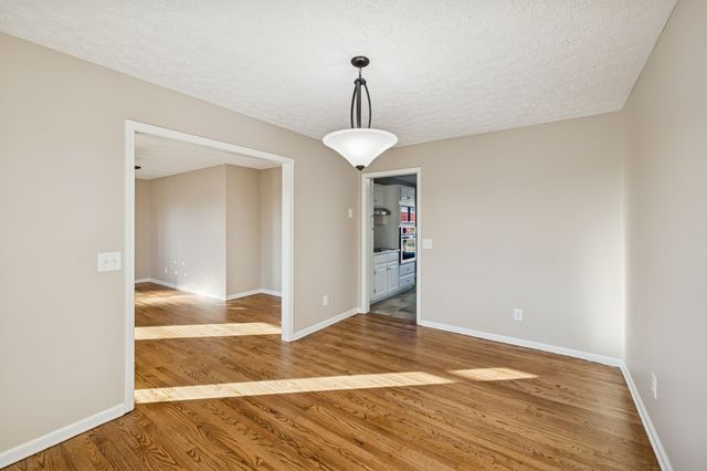 353 Branham Mill Rd, Gallatin, TN 37066