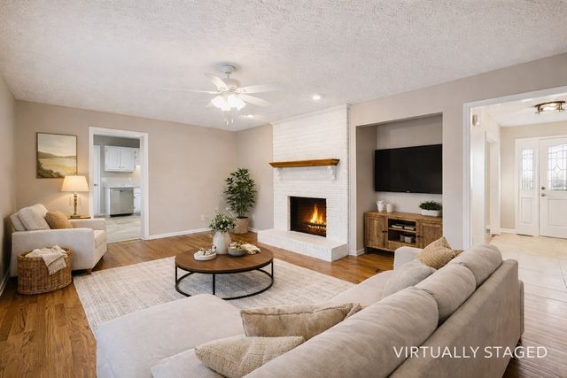 353 Branham Mill Rd, Gallatin, TN 37066