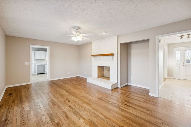 353 Branham Mill Rd, Gallatin, TN 37066