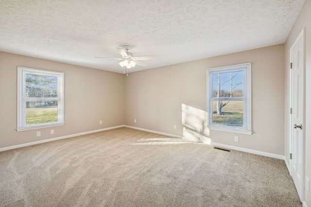 353 Branham Mill Rd, Gallatin, TN 37066