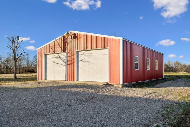 353 Branham Mill Rd, Gallatin, TN 37066