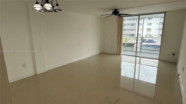 3849 NE 169th St 201, North Miami Beach, FL 33160