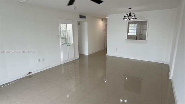 3849 NE 169th St 201, North Miami Beach, FL 33160