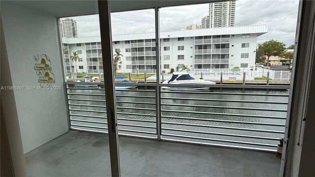 3849 NE 169th St 201, North Miami Beach, FL 33160