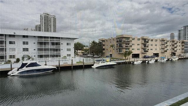 3849 NE 169th St 201, North Miami Beach, FL 33160