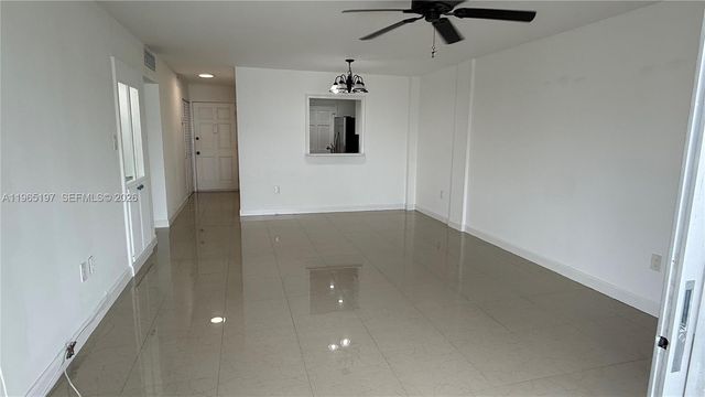 3849 NE 169th St 201, North Miami Beach, FL 33160