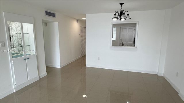 3849 NE 169th St 201, North Miami Beach, FL 33160