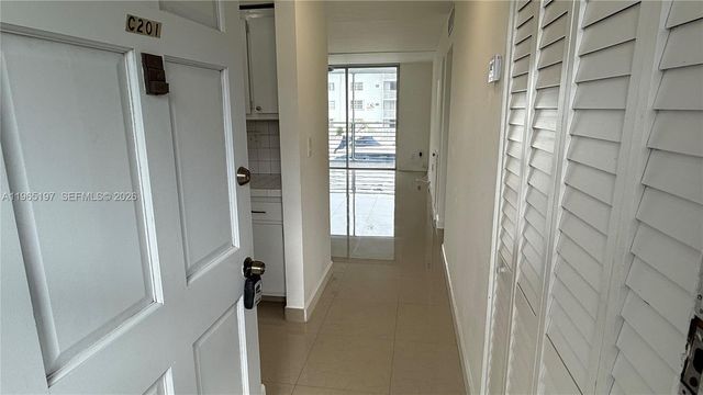 3849 NE 169th St 201, North Miami Beach, FL 33160