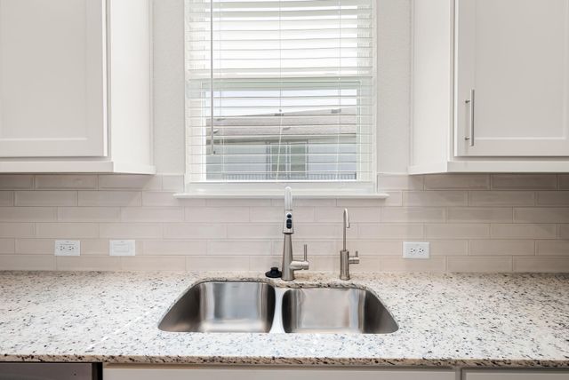 120 Cross Bar ST, Georgetown, TX 78633