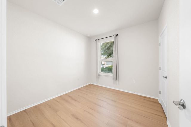120 Cross Bar ST, Georgetown, TX 78633