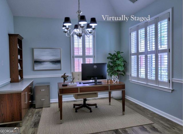 512 Courtyard Way, Woodstock, GA 30189