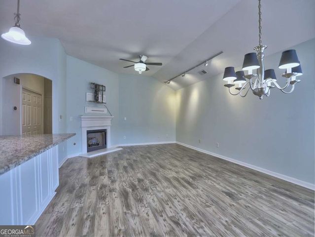 512 Courtyard Way, Woodstock, GA 30189