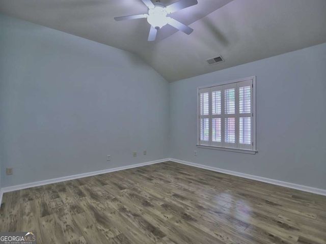 512 Courtyard Way, Woodstock, GA 30189