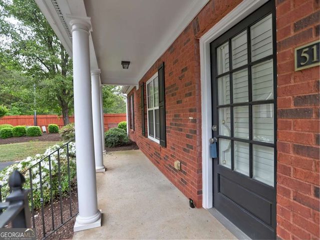 512 Courtyard Way, Woodstock, GA 30189