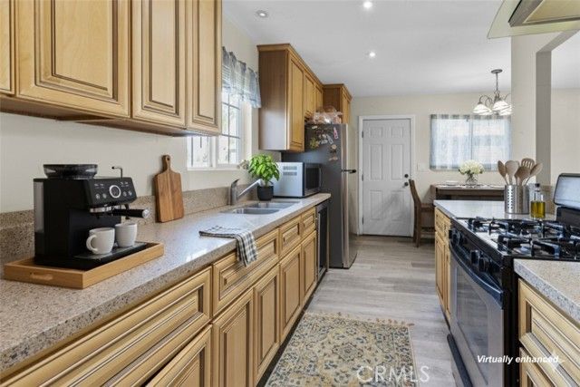 1386 E 6th, Ontario, CA 91764