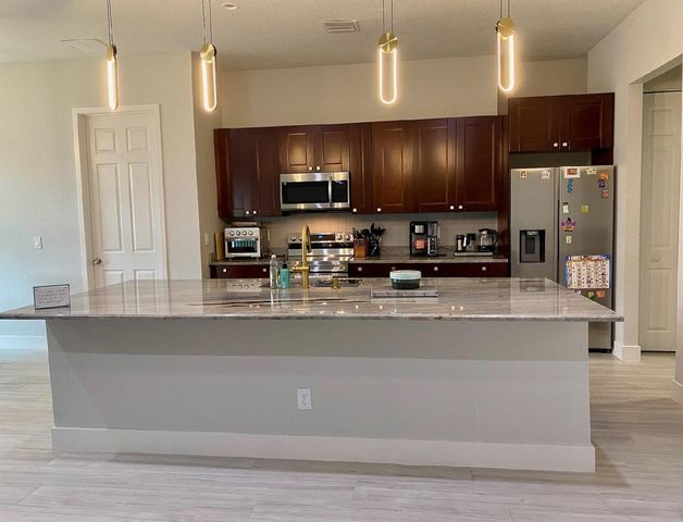 3310 SW SAVONA Boulevard, Port St. Lucie, FL 34953