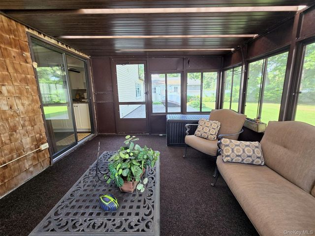 60 Meyer Lane, Medford, NY 11763
