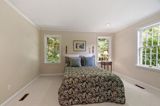 9 Ladyslipper Ln, Acton, MA 01720