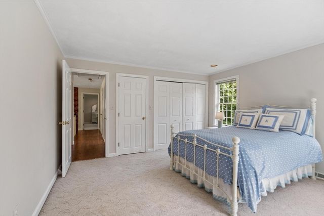 9 Ladyslipper Ln, Acton, MA 01720