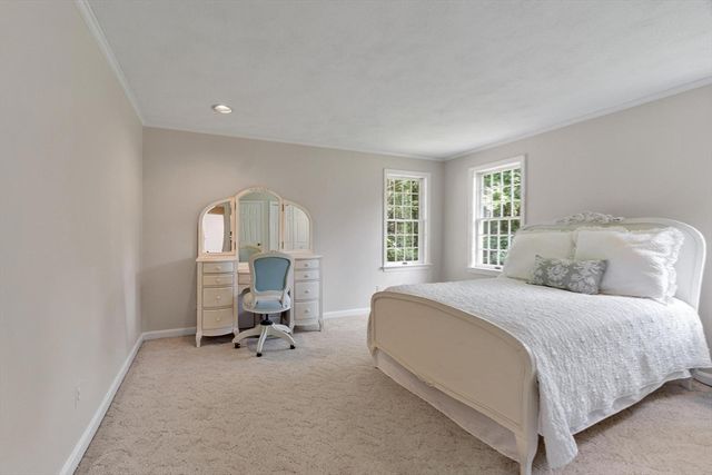 9 Ladyslipper Ln, Acton, MA 01720