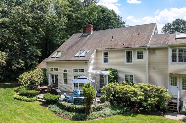9 Ladyslipper Ln, Acton, MA 01720
