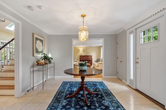 9 Ladyslipper Ln, Acton, MA 01720