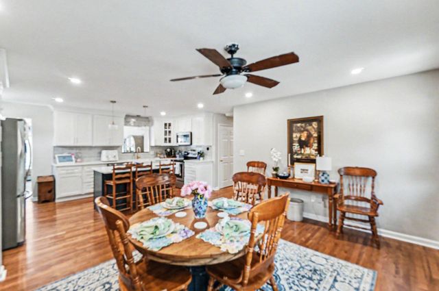 229 Hill N Dell Road, Paris, KY 40361