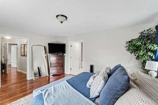 229 Hill N Dell Road, Paris, KY 40361