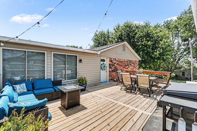 229 Hill N Dell Road, Paris, KY 40361