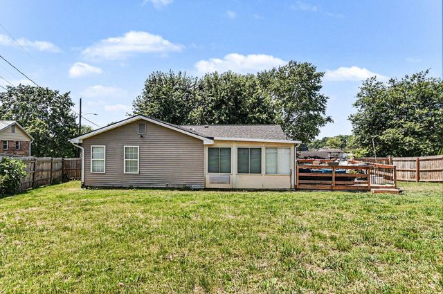 229 Hill N Dell Road, Paris, KY 40361