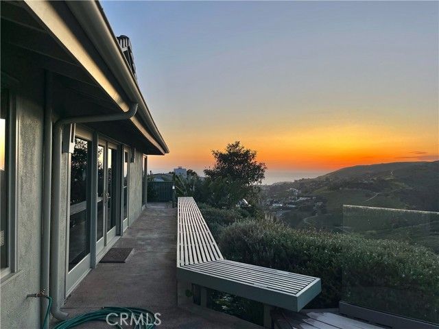 1289 Skyline Drive, Laguna Beach, CA 92651
