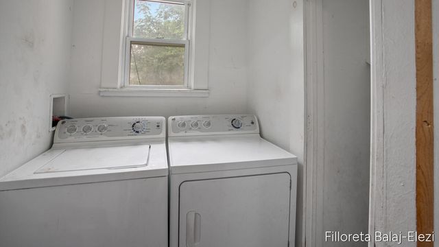714 Adams Street, Grand Rapids, MI 49507