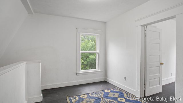 714 Adams Street, Grand Rapids, MI 49507