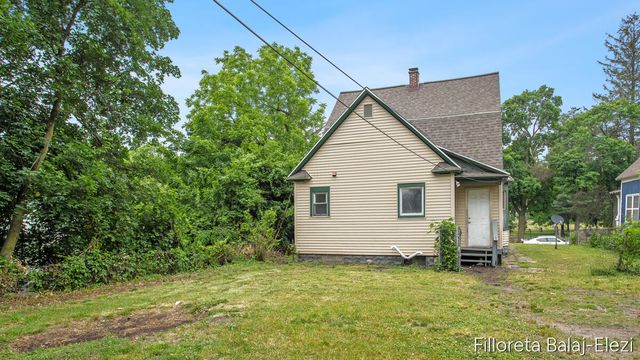 714 Adams Street, Grand Rapids, MI 49507
