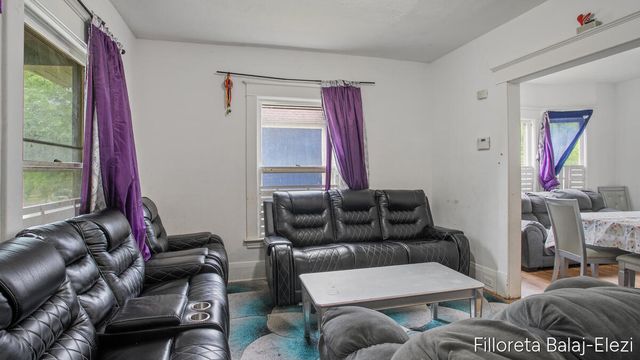 714 Adams Street, Grand Rapids, MI 49507