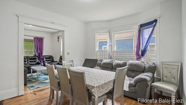 714 Adams Street, Grand Rapids, MI 49507