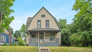714 Adams Street, Grand Rapids, MI 49507